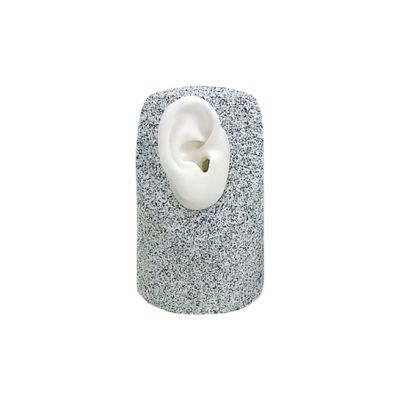egger medium granite column with white right ear.
