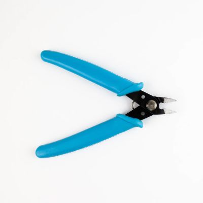 Excel Blades sprue cutter with blue cushion grip handles