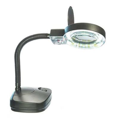 LED magnifying desktop light with bendable arm